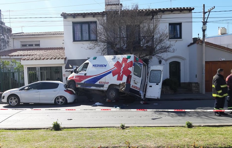 Quedó Detenido El Conductor Que Causó Un Siniestro Vial Con Una Ambulancia Ministerio Público 3653